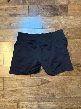 Black Seamless Scrunch Butt Workout Shorts Women’s XL High Waist Gym